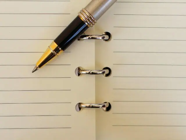 notepad and pen image